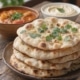 Vegan naan met knoflook en koriander recept