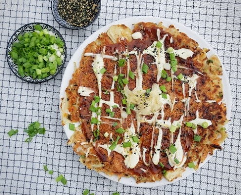 Hartige-Japanse-pannenkoek-met-kool-okonomiyaki Hartige Japanse pannenkoek met kool okonomiyaki