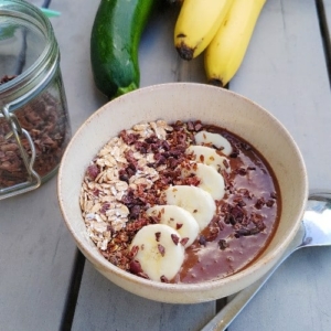 heerlijke smoothiebowl die je morgen wil eten choco smoothiebowl